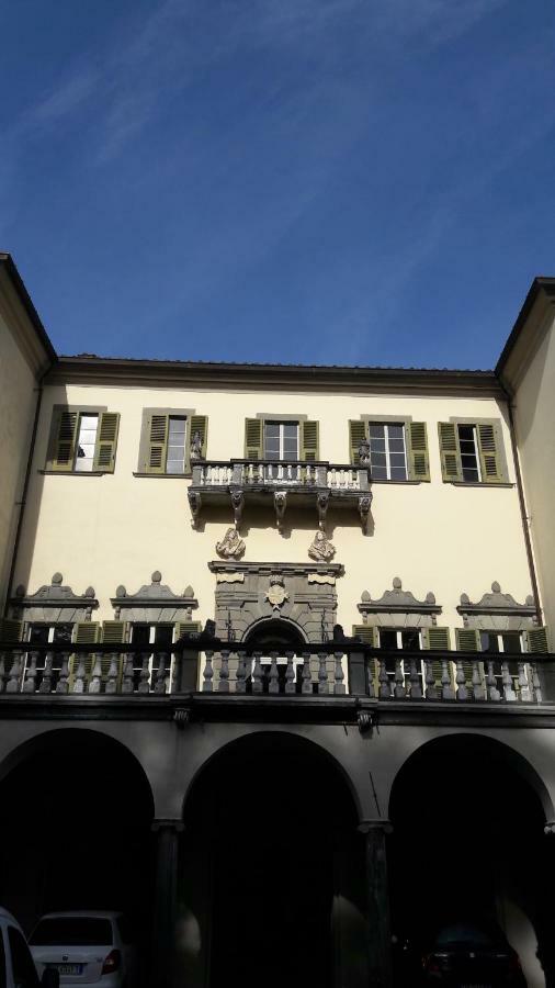 Ai Chiosi Affittacamere Pontremoli Exterior foto